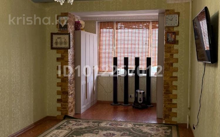 3-бөлмелі пәтер · 78 м² · 2/5 қабат, 12-й мкр 56 — ТРК Актау, бағасы: 22.5 млн ₸ — фото 2
