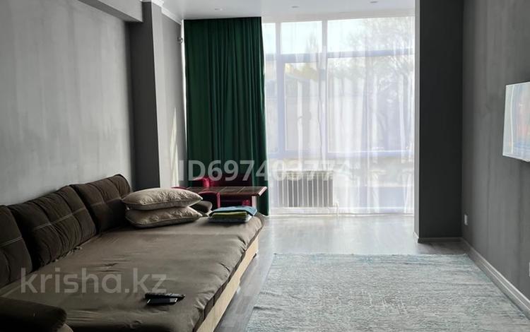 1-комнатная квартира · 60 м² · 2/9 этаж, Вокзальная 4/1 за 2 000 ₸ в Уральске — фото 3