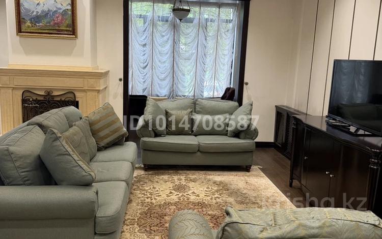 4-комнатная квартира · 210 м² · 1/4 этаж, мкр Юбилейный, Омарова 27 за 1 млн ₸ в Алматы, Медеуский р-н — фото 2