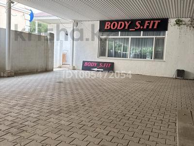 Офисы, фитнес и спорт, образование, конференц-залы, кабинеты и рабочие места, студии · 240 м² за 750 000 〒 в Актобе
