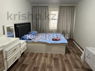 1-комнатная квартира, 35 м², 1/5 этаж, Шугыла — Шукурова за 7.5 млн 〒 в 