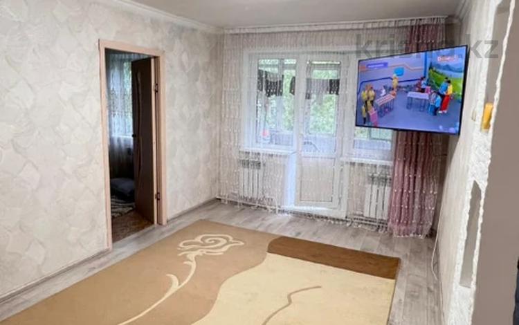 2-комнатная квартира · 48 м² · 5/5 этаж, 6й микрорайон, Ержанова за 15 млн ₸ в Караганде, Казыбек би р-н — фото 2