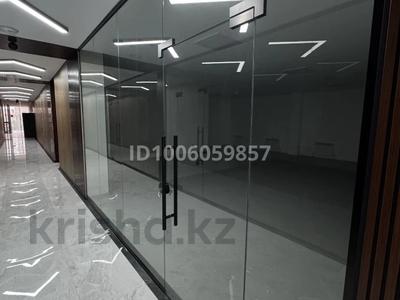 Офисы, магазины и бутики, образование, кабинеты и рабочие места · 50 м² за 300 000 〒 в Караганде, Казыбек би р-н