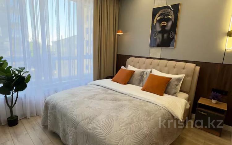 1-комнатная квартира · 60 м², мкр Нурсая, Таумыш жуманалиева 10 за 2 500 ₸ в Атырау — фото 2
