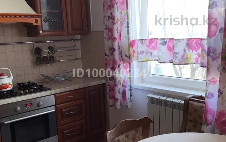 3-бөлмелі пәтер · 70 м² · 4/9 қабат, 5 микр, бағасы: 250 000 ₸ в Аксае — фото 2