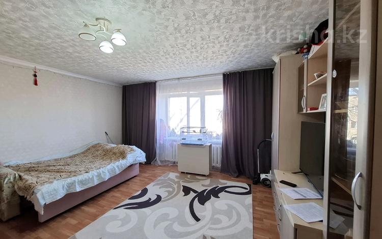 1-бөлмелі пәтер · 40.1 м² · 4/5 қабат, Пришахтинск, Пришахтинск, 21й микрорайон 2/3, бағасы: 10 млн ₸ в Караганде, Алихана Бокейханова р-н — фото 2