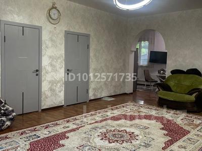 Жеке үй · 3 бөлме · 93 м² · 4.4 сот., мкр Алгабас 12, бағасы: 45 млн ₸ в Алматы, Алатауский р-н