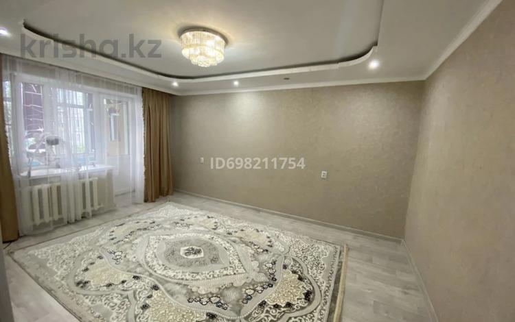 3-комнатная квартира · 65.6 м² · 2/5 этаж, Абая 12 17 за 19 млн ₸ в Хромтау — фото 2