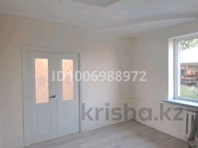Отдельный дом · 4 комнаты · 75 м², Мкр Кемель за 250 000 〒 в Алматы
