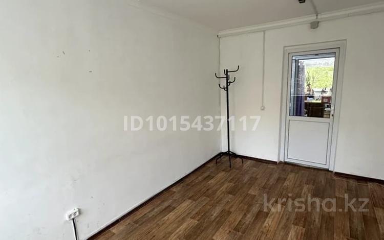 Офисы, образование, кабинеты и рабочие места, студии · 14 м² за 62 000 ₸ в Павлодаре — фото 2