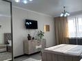 2-комнатная квартира · 80 м² · 6/18 этаж, мкр Тастак-2 167 — Ул Брусиловского 167 за 20 000 〒 в Алматы, Алмалинский р-н — фото 2