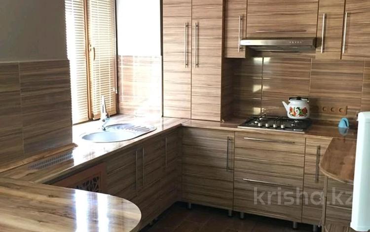 1-комнатная квартира · 32 м² · 2/4 этаж, Тельмана Уранхаева 11 за 175 000 ₸ в Семее — фото 2
