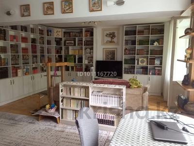 3-комнатная квартира · 86.4 м² · 3/5 этаж, Манаса 49 за 90 млн ₸ в Алматы, Бостандыкский р-н