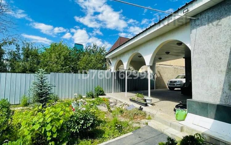 Отдельный дом · 7 комнат · 237.1 м² · 5.8 сот., мкр Таугуль-3 16 за 105 млн 〒 в Алматы, Ауэзовский р-н — фото 2