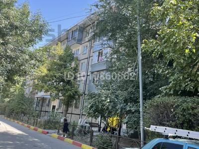 1-бөлмелі пәтер · 32 м² · 4/5 қабат, мкр Малый Самал, Байтурсынова 67А, бағасы: 14 млн ₸ в Шымкенте, Туран р-н