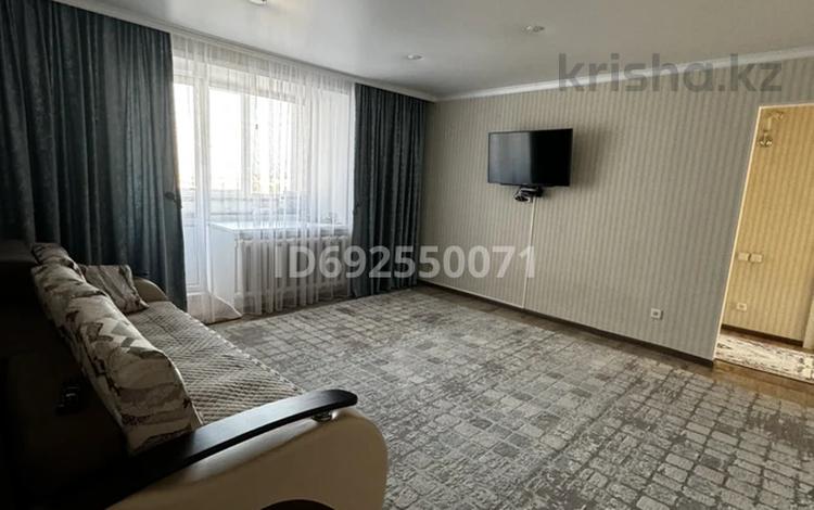 3-комнатная квартира, 70 м², 8/9 этаж помесячно, Шакарима 38 — Шакарима