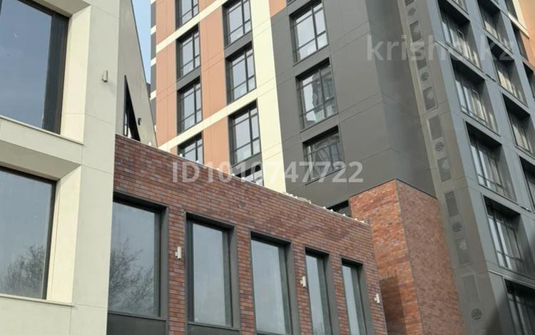 3-бөлмелі пәтер · 106 м² · 12/12 қабат, Аскарова 12 — Саина, бағасы: 93 млн ₸ в Алматы, Ауэзовский р-н — фото 7