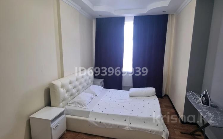 3-комнатная квартира · 130 м² · 4/19 этаж, 7А мкр 22 за 30 000 ₸ в Актау — фото 4