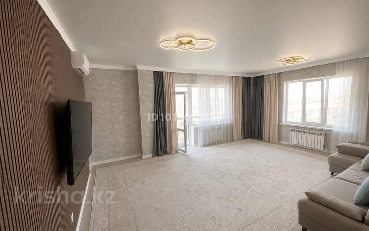 3-комнатная квартира · 105 м² · 7/10 этаж, проспект Азаттык 64А за 65 млн ₸ в Атырау — фото 2
