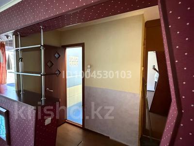 1-комнатная квартира · 34 м² · 2/5 этаж, Сатбаева 30 за 14 млн 〒 в Усть-Каменогорске, Ульбинский