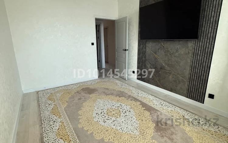 3-бөлмелі пәтер · 70 м² · 4/5 қабат, 13-ш/а. 2, бағасы: 25 млн ₸ в Актау, 13-й мкр — фото 2