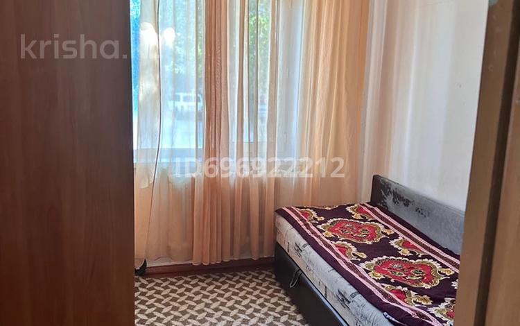 3-комнатная квартира · 48 м² · 1/5 этаж, 2мкр-н 11 за 7.1 млн ₸ в Абай — фото 2