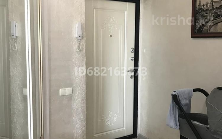 3-комнатная квартира, 80 м², 8/9 этаж, мкр Нурсат 2 24