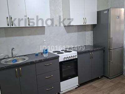 1-бөлмелі пәтер · 43 м² · 2/5 қабат, Айнабұлақ-4 ш/а. 168, бағасы: 200 000 ₸ в Алматы, Жетысуский р-н