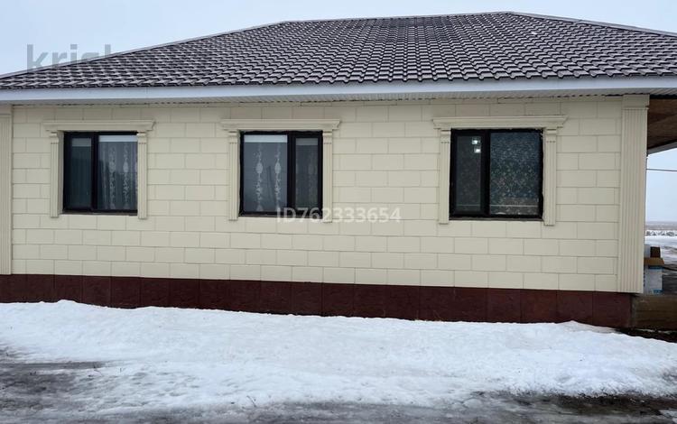 Отдельный дом · 4 комнаты · 130 м² · 8 сот., Роза Багланова 55 за 32.5 млн 〒 в Уральске — фото 2