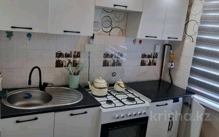 2-бөлмелі пәтер · 45 м² · 4/4 қабат, 1микр 17, бағасы: 180 000 〒 в Конаеве — фото 2