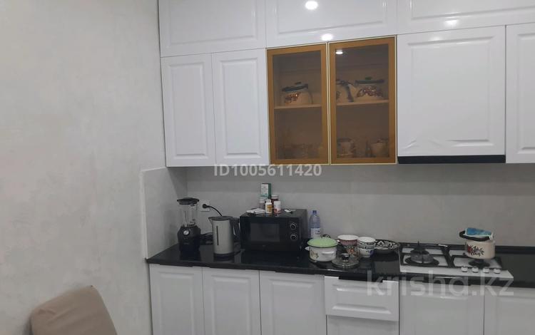 Часть дома · 4 комнаты · 120 м² · 300 сот., Гулмайса 67 за 22 млн ₸ в Жанаозен — фото 2