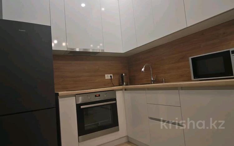 1-комнатная квартира · 40 м² · 2/9 этаж, Ильяс Омарова 27/1 за 210 000 ₸ в Астане, Нура р-н — фото 12