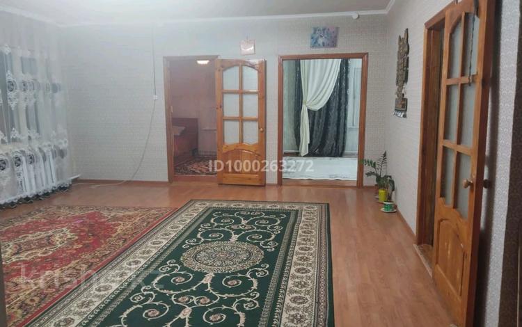 Дача · 4 комнаты · 120 м² · 120 сот., жилой массив Кызылжар за 10 млн ₸ в Актобе — фото 2