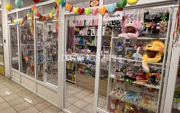 Действующий бутик с разнообразным товаром · 20 м² за 2.6 млн ₸ в Астане, Сарыарка р-н — фото 11