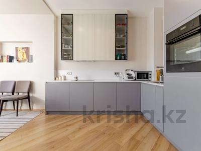 3-комнатная квартира · 80 м² · 7/9 этаж, Кабанбай батыра 11/2 за 90 млн 〒 в Астане, Есильский р-н