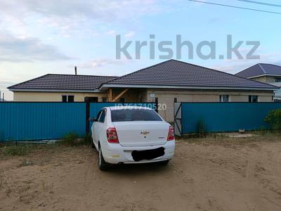 Часть дома · 4 комнаты · 130 м² · 6 сот., Толеу Басенова 16 — 55 школа за 18 млн ₸ в Актобе, жилой массив Заречный-4