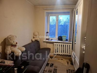 2-комнатная квартира · 48 м² · 4/5 этаж, Пришахтинск, Пришахтинск, 22й микрорайон 23 — Остановка буратино за 14 млн 〒 в Караганде, Алихана Бокейханова р-н