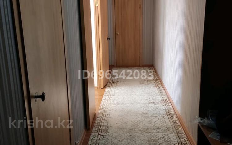 2-комнатная квартира · 54 м² · 3/10 этаж, мкр Городской Аэропорт, Республики 1/4