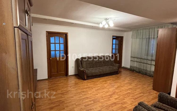3-бөлмелі пәтер · 50 м² · 3/4 қабат, Ю. Гагарина 102 — Напротив Акимата, бағасы: 200 000 ₸ в Талгаре — фото 2