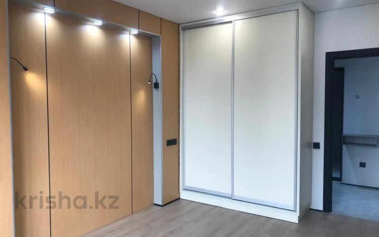 3-комнатная квартира · 60 м² · 8/10 этаж, Туркестан 115 за 39.5 млн ₸ в Алматы, Турксибский р-н — фото 7