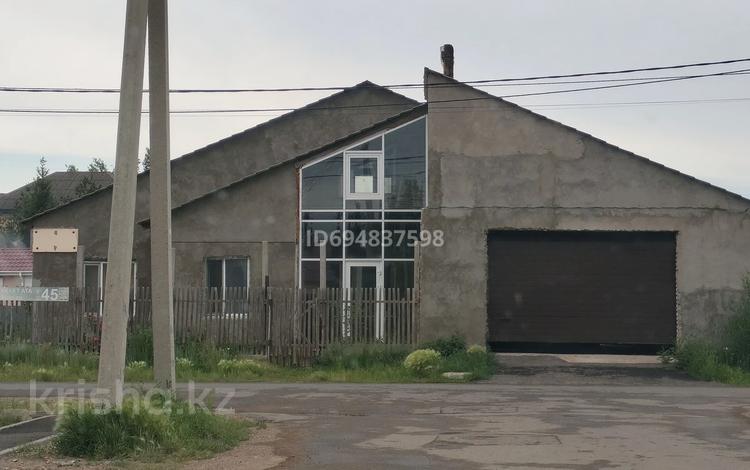 Жеке үй • 6 бөлмелер • 257 м² • 10 сот., мкр Уркер, Бекет Ата 45 — Школа номер 69, бағасы: 39 млн 〒 в Астане, Есильский р-н — фото 3