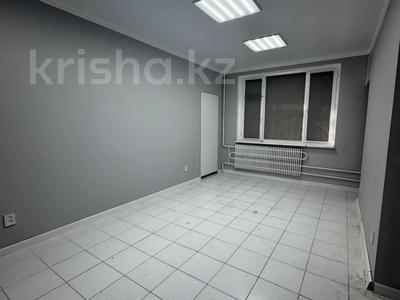 Свободное назначение, офисы, магазины и бутики, склады, салоны красоты, фитнес и спорт, медцентры и аптеки, образование, развлечения, конференц-залы, кабинеты и рабочие места, студии · 45 м² за 200 000 ₸ в Актау, 11-й мкр