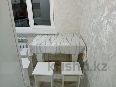 1-бөлмелі пәтер · 35 м² · 1/5 қабат, 8-й микрорайон, 8-шағынаудан 15 — 23 мектеп қасында, бағасы: 140 000 ₸ в Шымкенте, Туран р-н