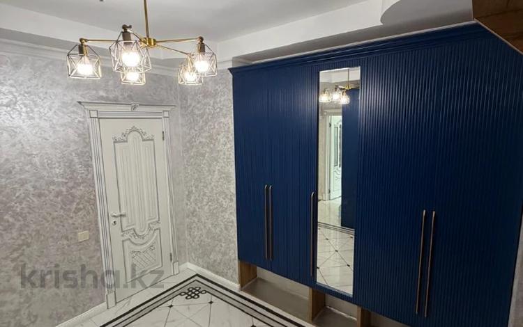 3-комнатная квартира · 117.8 м² · 10/36 этаж, Кабанбай батыра 11 за 70 млн ₸ в Астане, Есильский р-н — фото 11
