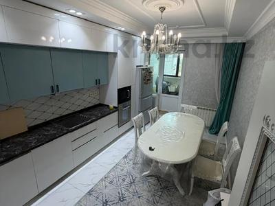 3-комнатная квартира · 117.8 м² · 10/36 этаж, Кабанбай батыра 11 за 70 млн ₸ в Астане, Есильский р-н