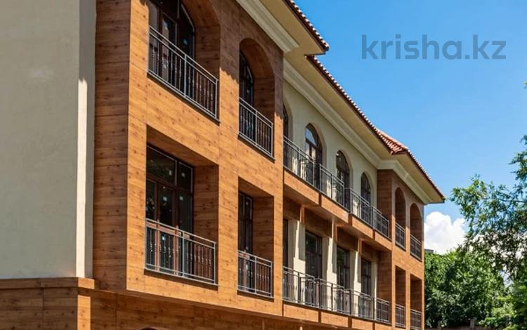 5-комнатная квартира · 250 м² · 1/4 этаж, Тайманова 222/6 за 306 млн ₸ в Алматы, Медеуский р-н — фото 2