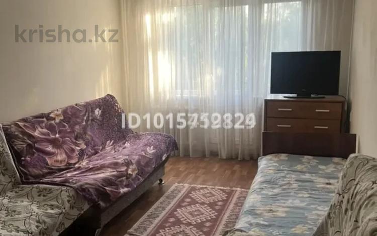 2-комнатная квартира · 48 м² · 4/4 этаж, мкр №10 18 за 250 000 ₸ в Алматы, Ауэзовский р-н — фото 2