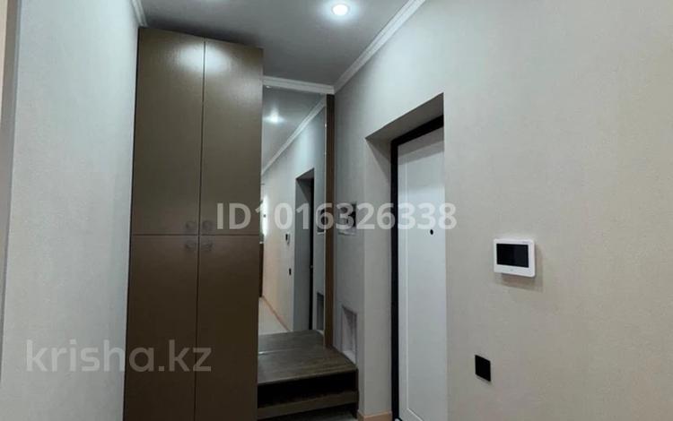 2-комнатная квартира · 64 м² · 16/16 этаж, Нурсултана Назарбаева 55 за 300 000 ₸ в Шымкенте, Каратауский р-н — фото 2