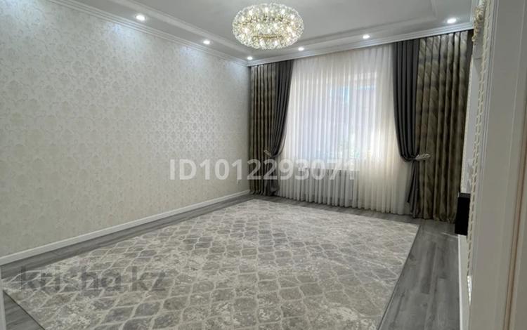 2-комнатная квартира · 78.3 м² · 5/5 этаж, мкр. Алтын орда, Микрорайон Алтын орда 41в — Возле Акбобек школа за 26.5 млн ₸ в Актобе — фото 2
