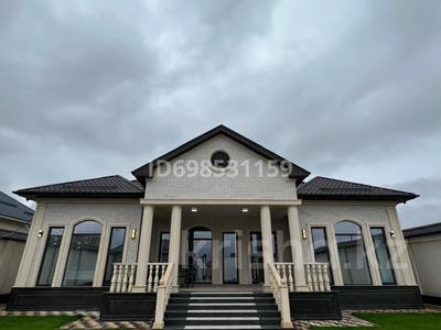 Отдельный дом · 6 комнат · 230 м² · 8 сот., мкр Достык 2071 за 73 млн 〒 в Шымкенте, Абайский р-н